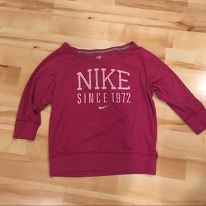 Nike 3/4 sleeve athletic shirt